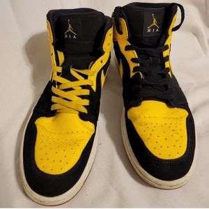 Air Jordan Retro Mid Size 12(Yellow/Black)